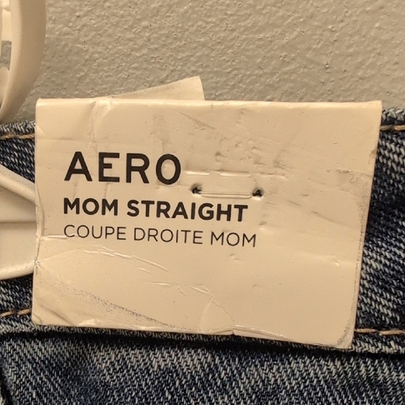 Aeropostale Size 6 Mom Straight Leg Jeans. NWT - Picture 3 of 7